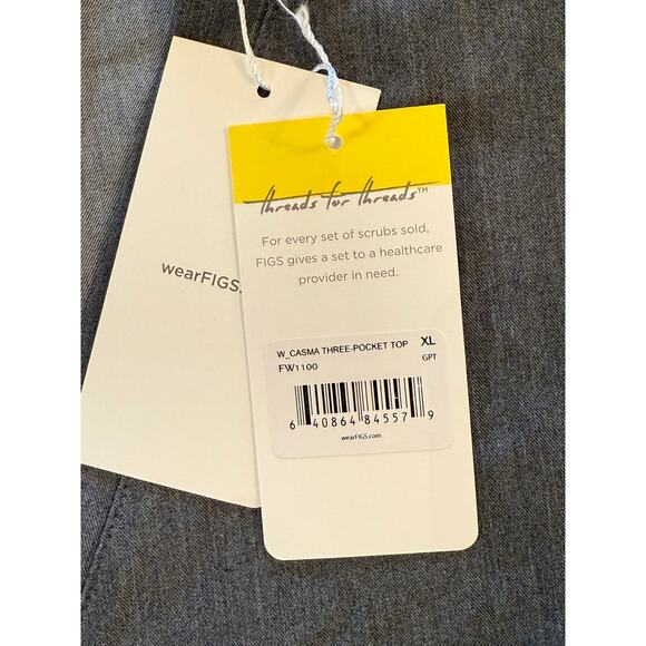 FIGS Technical Collection NWT Gray Three Pocket Scrub Top Sz XL Short Sleeve - Picture 4 of 7